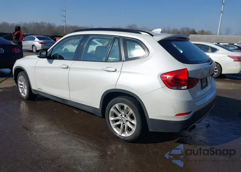 2015 BMW X1 xDrive28I z USA, uszkodzony, nr VIN WBAVL1C53FVY35402